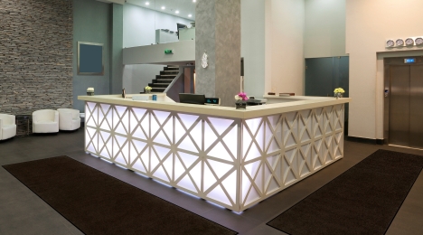 Navigating Hygiene Regulations in Hospitality and Retail